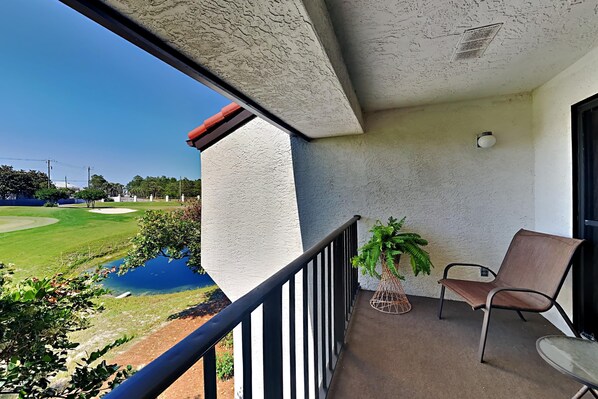Welcome to Edgewater Villa #2011