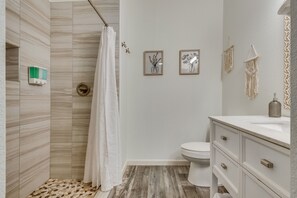 Master Bathroom | Ensuite | Stand-Up Shower | Toiletries provided