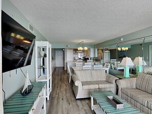 Living Area - Open Floor Plan