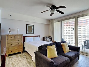 Studio - King Bed