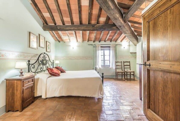 Charming double bedroom