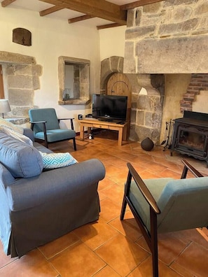 Clement Lounge (1)