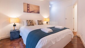 Our lovely bedroom with a queen-sized bed and an ensuite bathroom for your comfort.
#lisbon #vacations #decoration #airbnb #cozy