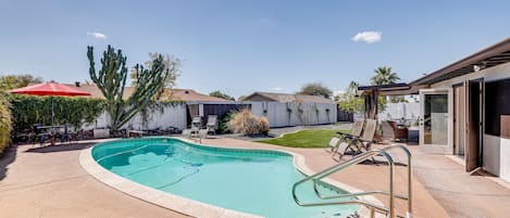 Scottsdale Vacation Rental | 2BR | 2BA | 2,400 Sq Ft | Step-Free Entry