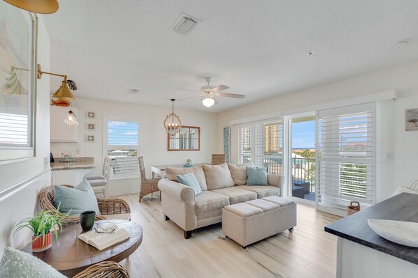 Relax, kick back, and enjoy the luxurious feel of our coastal bunaglow.