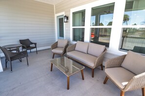Enjoy sunsets from the screened-in porch!