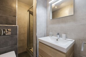 Stylish shower room