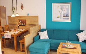 Ferienwohnung Blumenwiese 65 qm-Wohnbereich