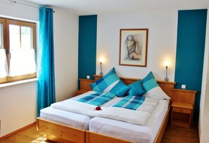 Ferienwohnung Blumenwiese 65 qm-Schlafzimmer