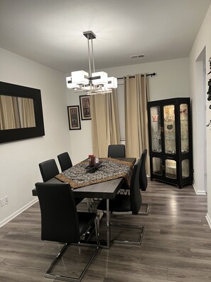 Dining room.