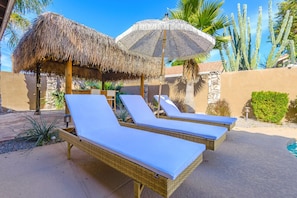 Outdoor lounge