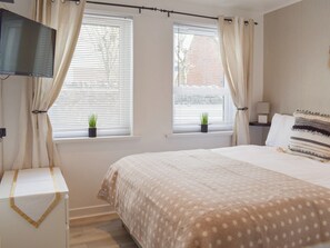Double bedroom | Hamilton Collection- Bell Tower B - Hamilton Collection, Berwick-upon-Tweed
