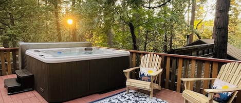 Back deck with hot tub
