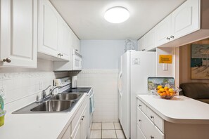 Kitchen with Full Sized Fridge/Freezer