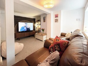 Cinema room | Wisteria Cottage, Uppingham