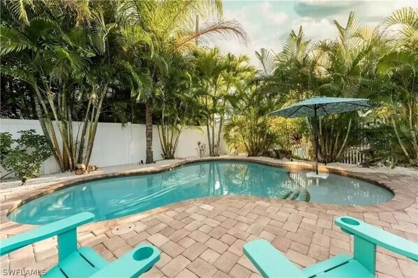 Pool (1)