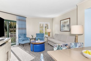 Spacious Living Room for up to 8 guests (Courtyard View)