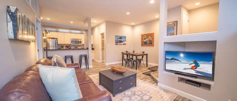 Updated vacation townhouse in West Keystone