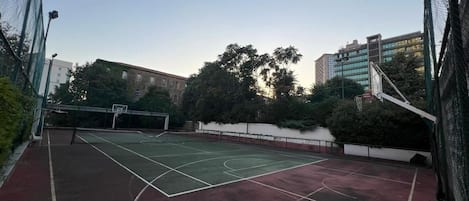 Sport court