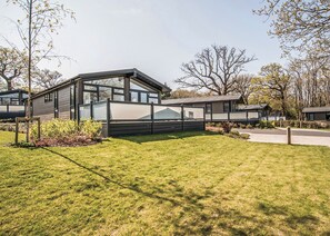 Carisbrooke View Premier
