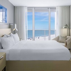 Gulf View Primary Bedroom (Floor Location Assigned At Check-in)
