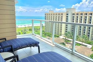 Island View Balcony (Floor Location Assigned At Check-in)