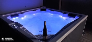 Bain à remous intérieur
