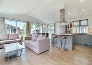 Houghton Premier - Norfolk Woods Resort & Spa, Pentney, King’s Lynn