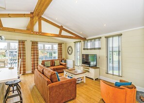 Coleridge Log Burner - Keswick Reach Lodge Retreat, Bewaldeth, Keswick