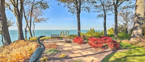 Lake Views & Access | Stairs To Private Beach
