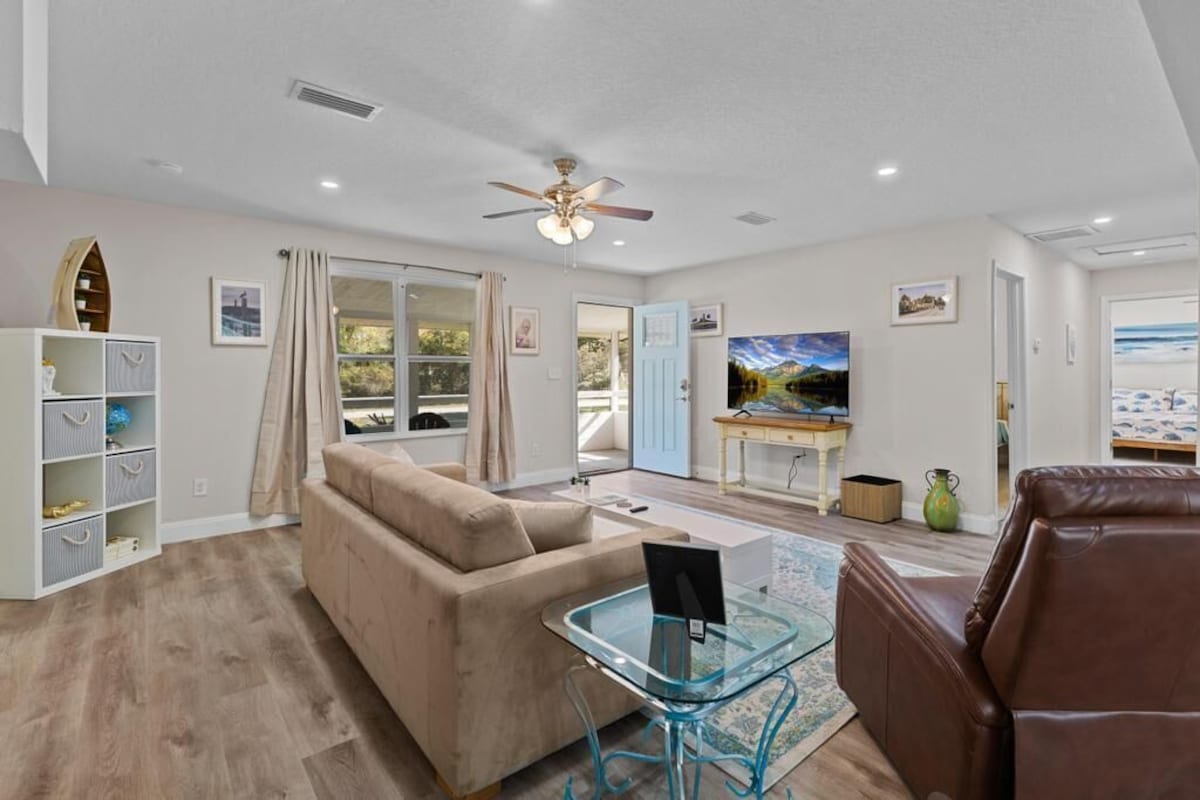 Cozy Home, Boat&RV Parking!