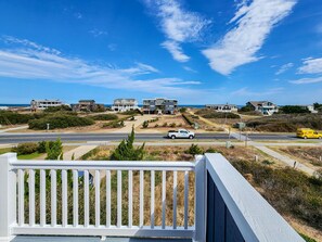 Sundeck View 2023