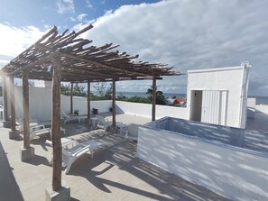 Rooftop sun deck. 