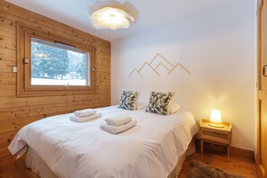 Cozy double bedroom