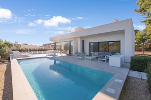 Holiday Home Swimming Pool