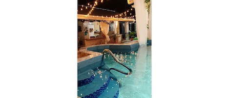 Beautiful Roman Pool for your sensual enjoyment