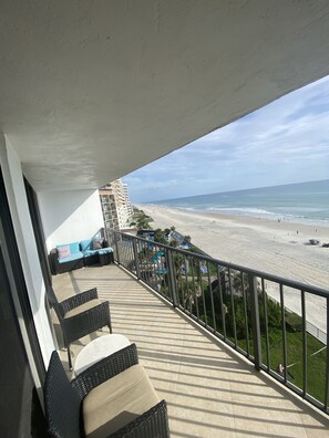 30 foot balcony with plenty of seating