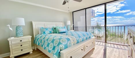 Gulf fromt Master bedroom with King Bed