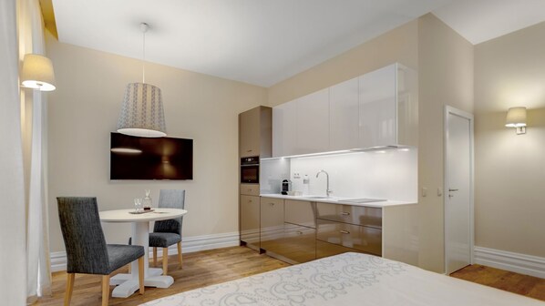 Fully equipped kitchenette for lovely homemade meals. #kitchen #modern