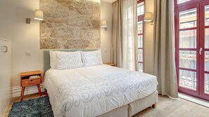 Comfortable double bed for a great night's sleep. Linen included! #bright #lovelystay