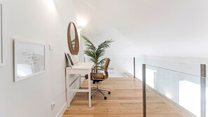 Lovely office space, where you can relax and do some work while being the most comfortable #stunning #comfortable