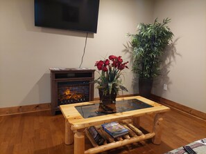 50" smart TV 📺  and electric fireplace 🔥 