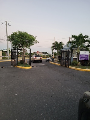 Entrance to Jacaranda 