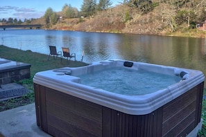 Baignoire à remous extérieure