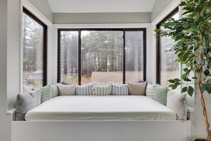 Daybed - perfect cozy area to relax and enjoy the sun