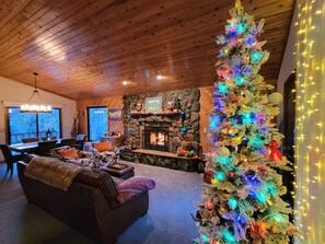 Guest really enjoy our year around lighted Christmas Tree...