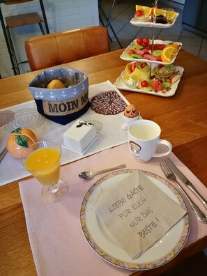 Breakfast meal