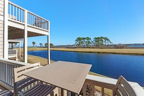 Lake, golf course, and marina view!