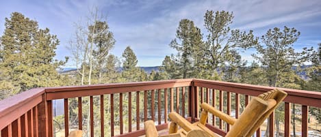 Woodland Park Vacation Rental | 4BR | 3BA | 2,061 Sq Ft | Stairs Required