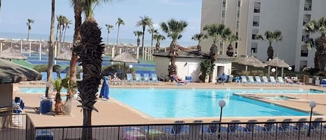 Pool,Water,Swimming Pool,Hotel,Resort